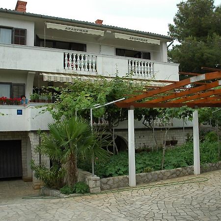 קרק Apartments Jurina 2 מראה חיצוני תמונה