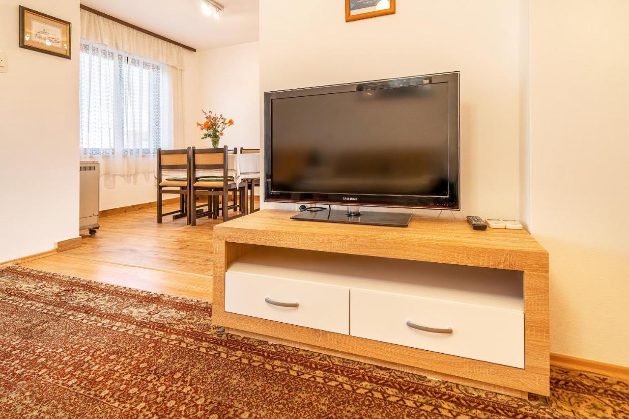 קרק Apartments Jurina 2 מראה חיצוני תמונה