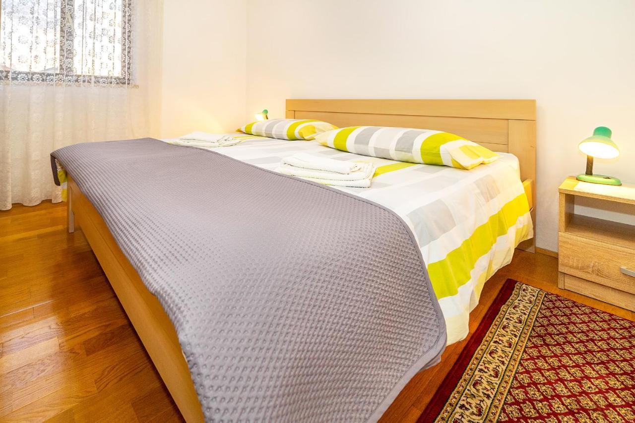 קרק Apartments Jurina 2 מראה חיצוני תמונה