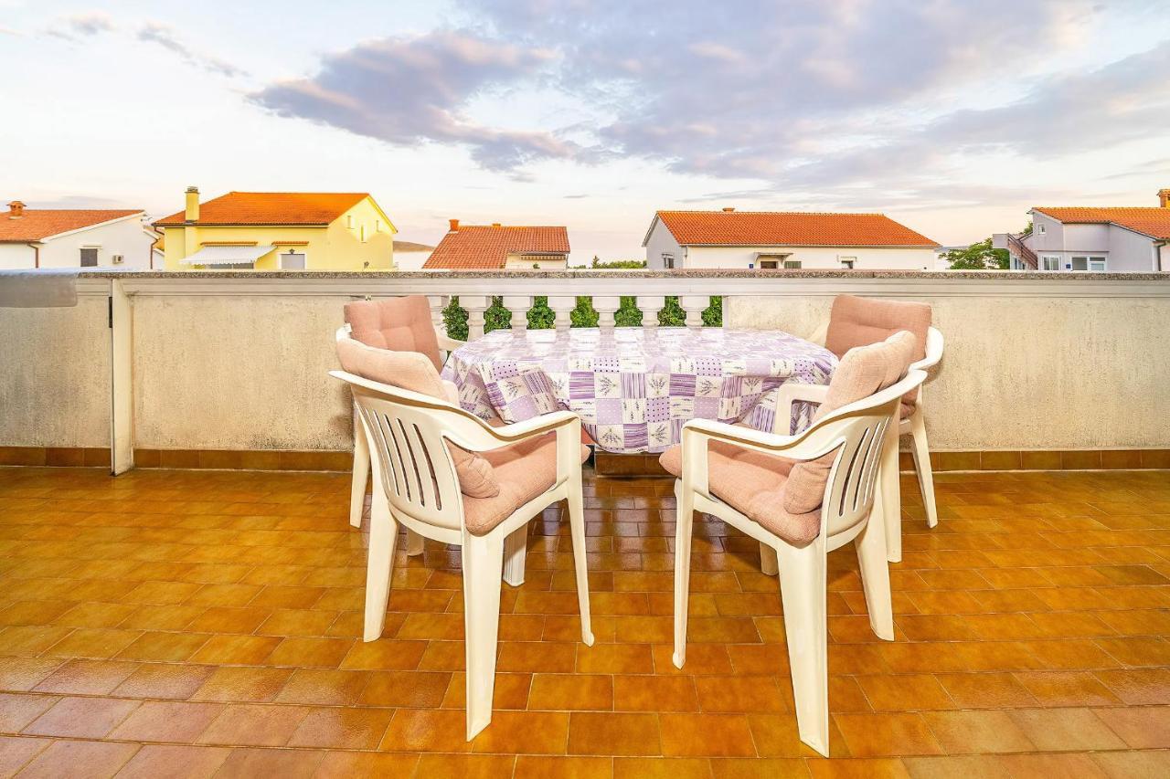קרק Apartments Jurina 2 מראה חיצוני תמונה