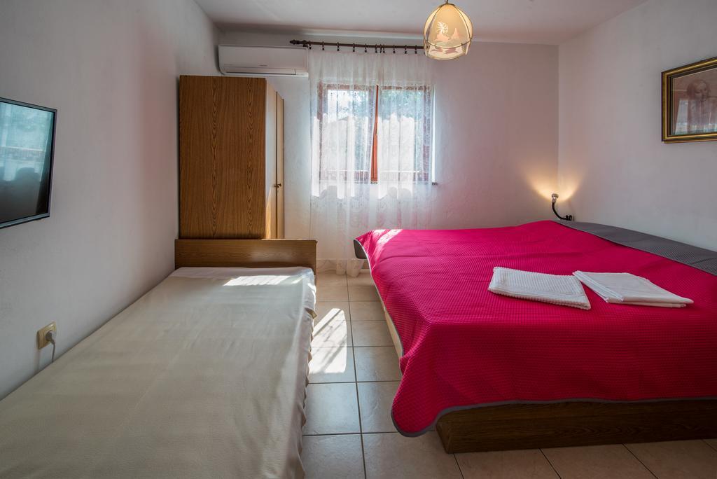 קרק Apartments Jurina 2 מראה חיצוני תמונה